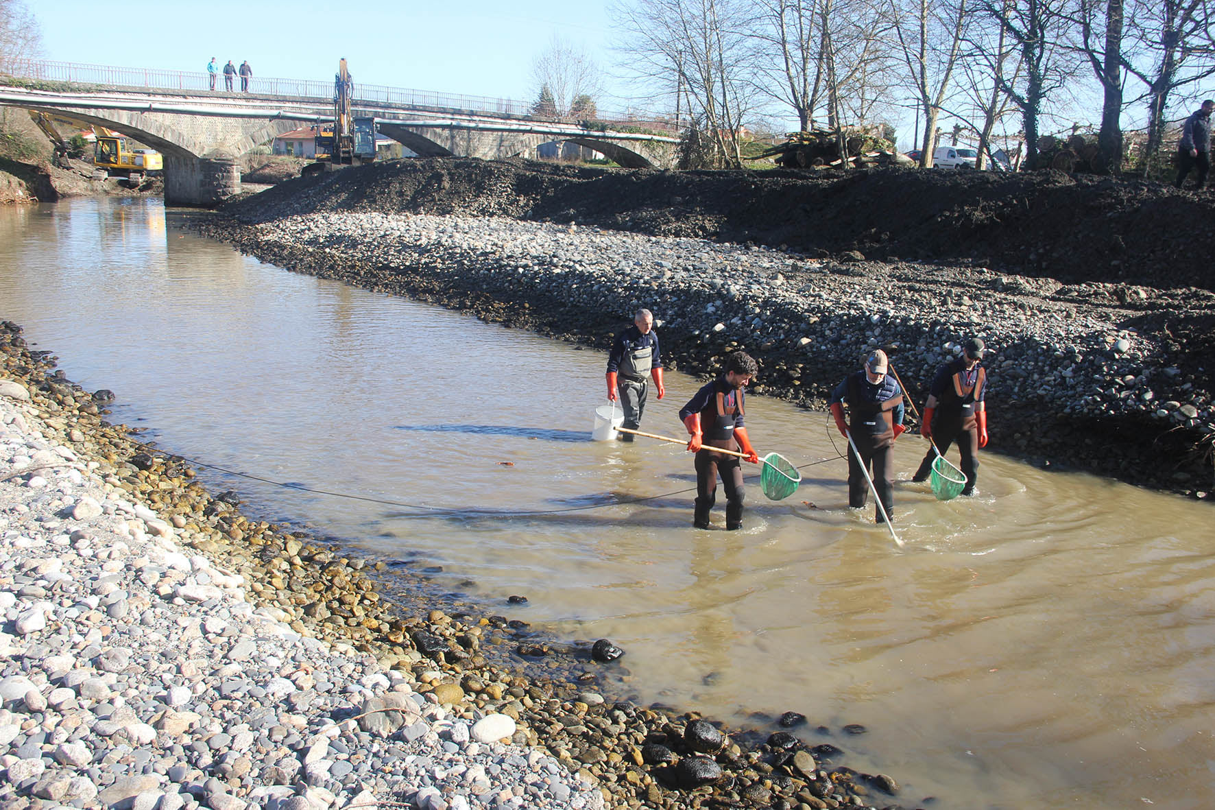 Chantier post-crue au pont de Marsac (65)